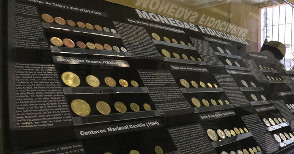 en-casa-de-la-cultura-ucsm-exponen-monedas-y-billetes-del-siglo-xvi